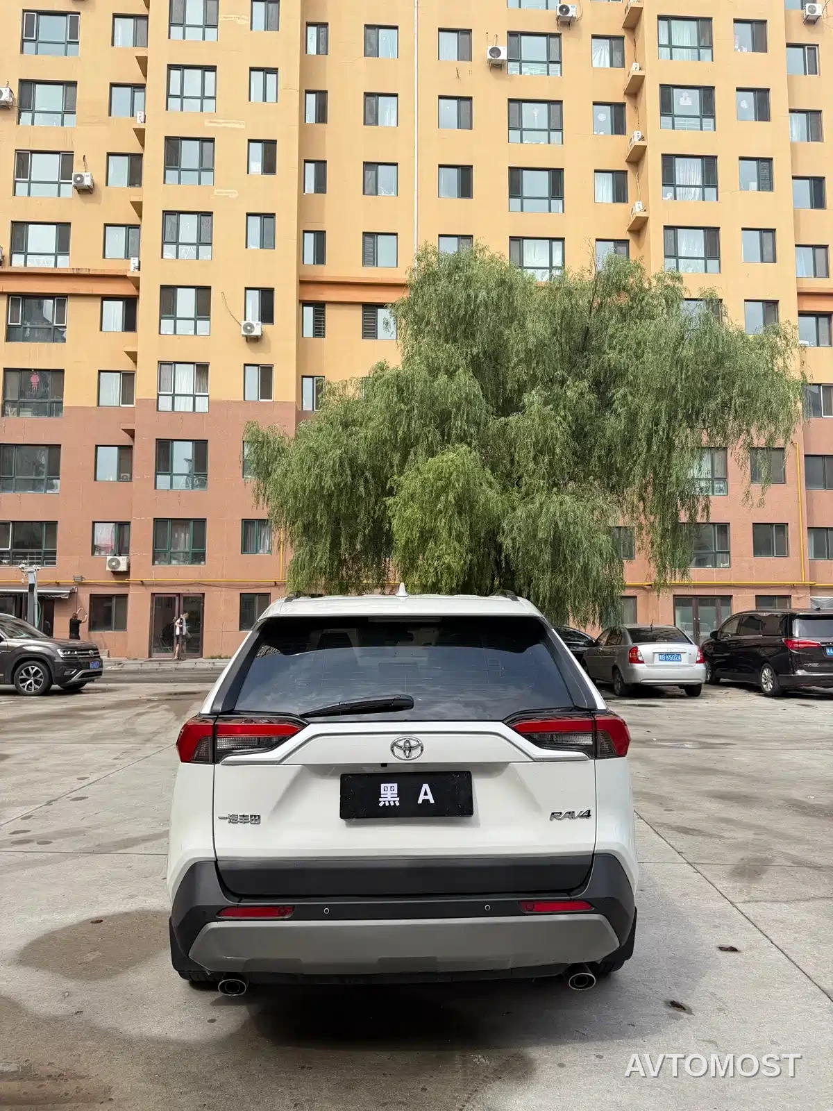 Toyota RAV4 Rongfang 2023 2.0L CVT 2WD Fashion Edition — фото 8