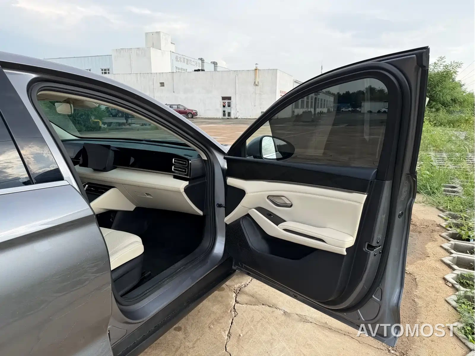 BYD Qin L 2024 DM-i 80KM Leading Edition — фото 5