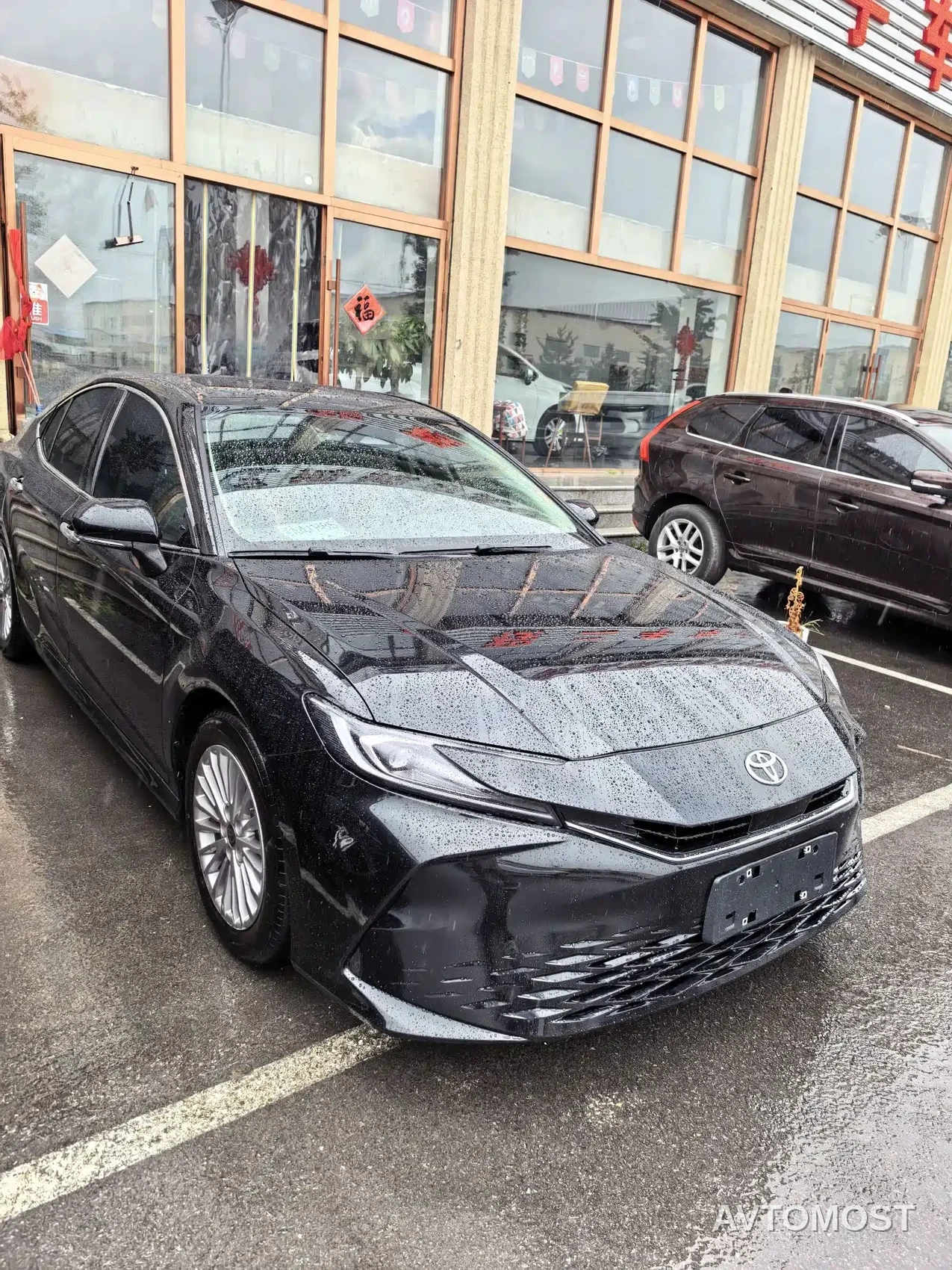 Toyota Camry 2024 Hybrid 2.0HGVP Luxury Edition — фото 3