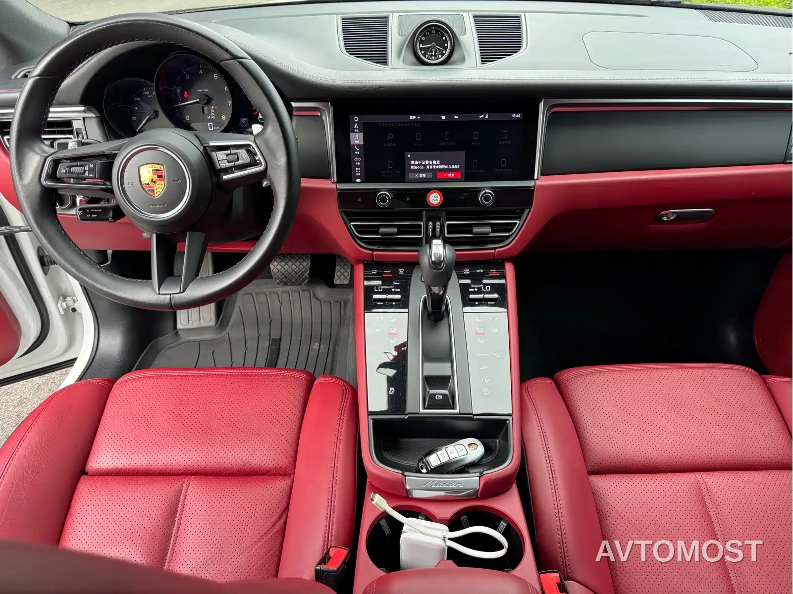 Porsche Macan 2022 Macan 2.0T — фото 5