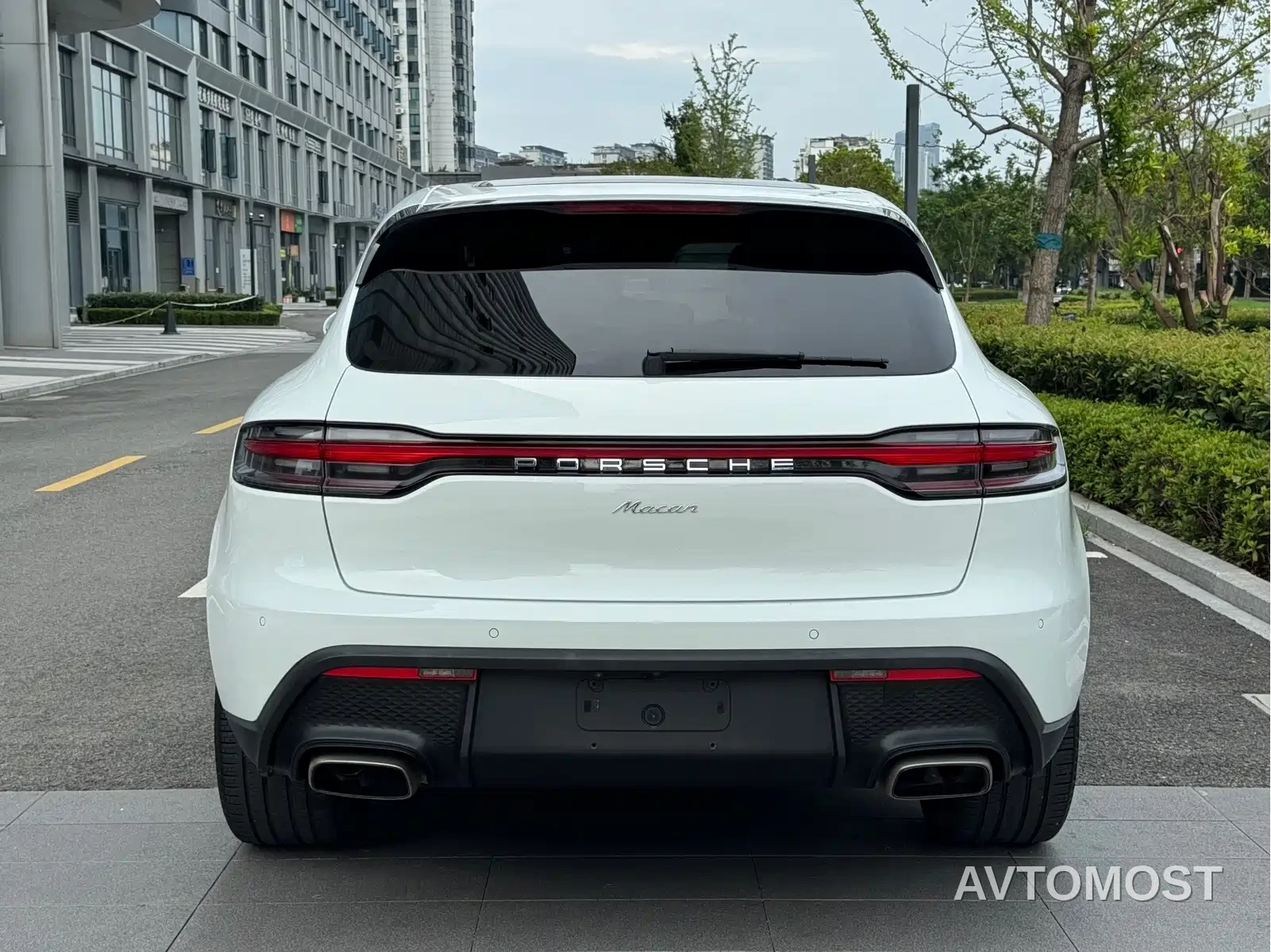 Porsche Macan 2022 Macan 2.0T — фото 12