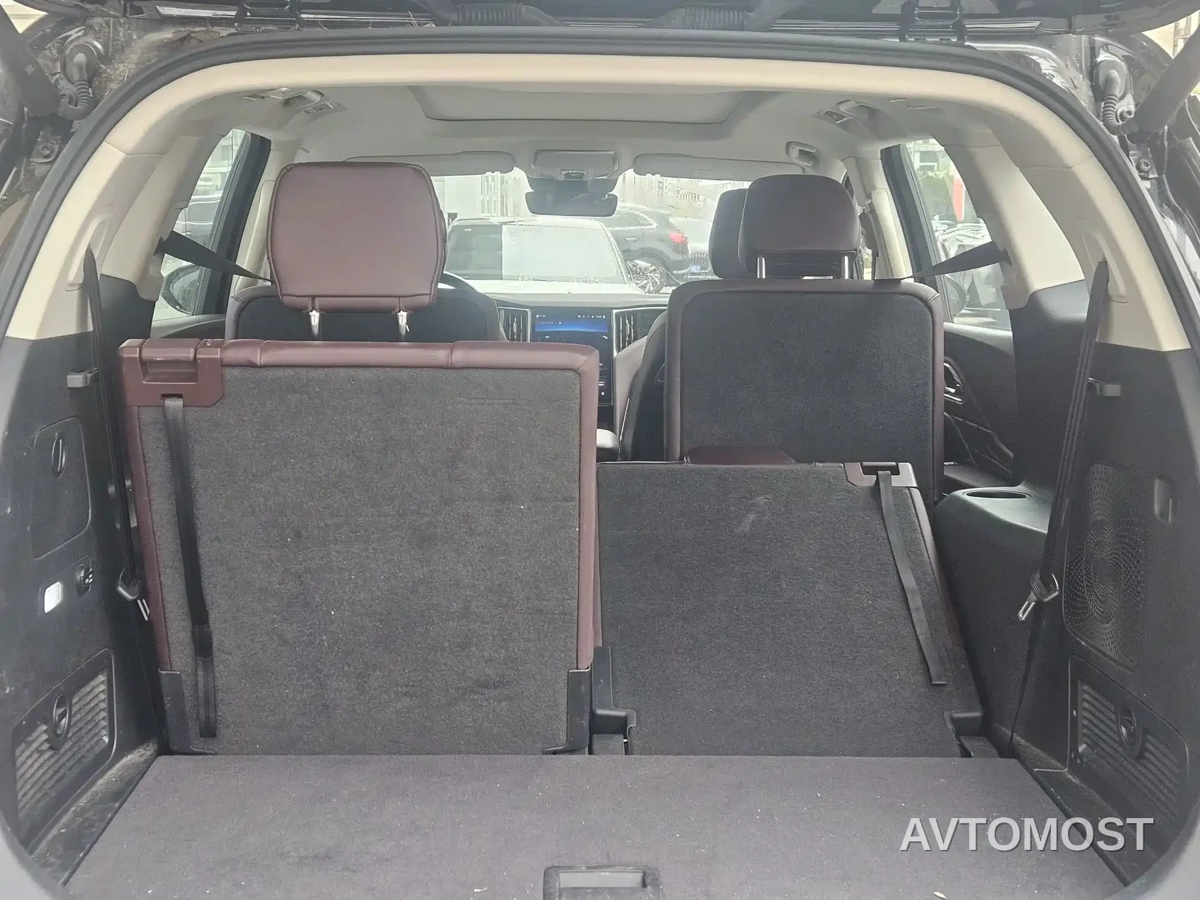 Hongqi HS7 PHEV 2024 2.0T PHEV 4WD Flagship Edition 6-seater — фото 3