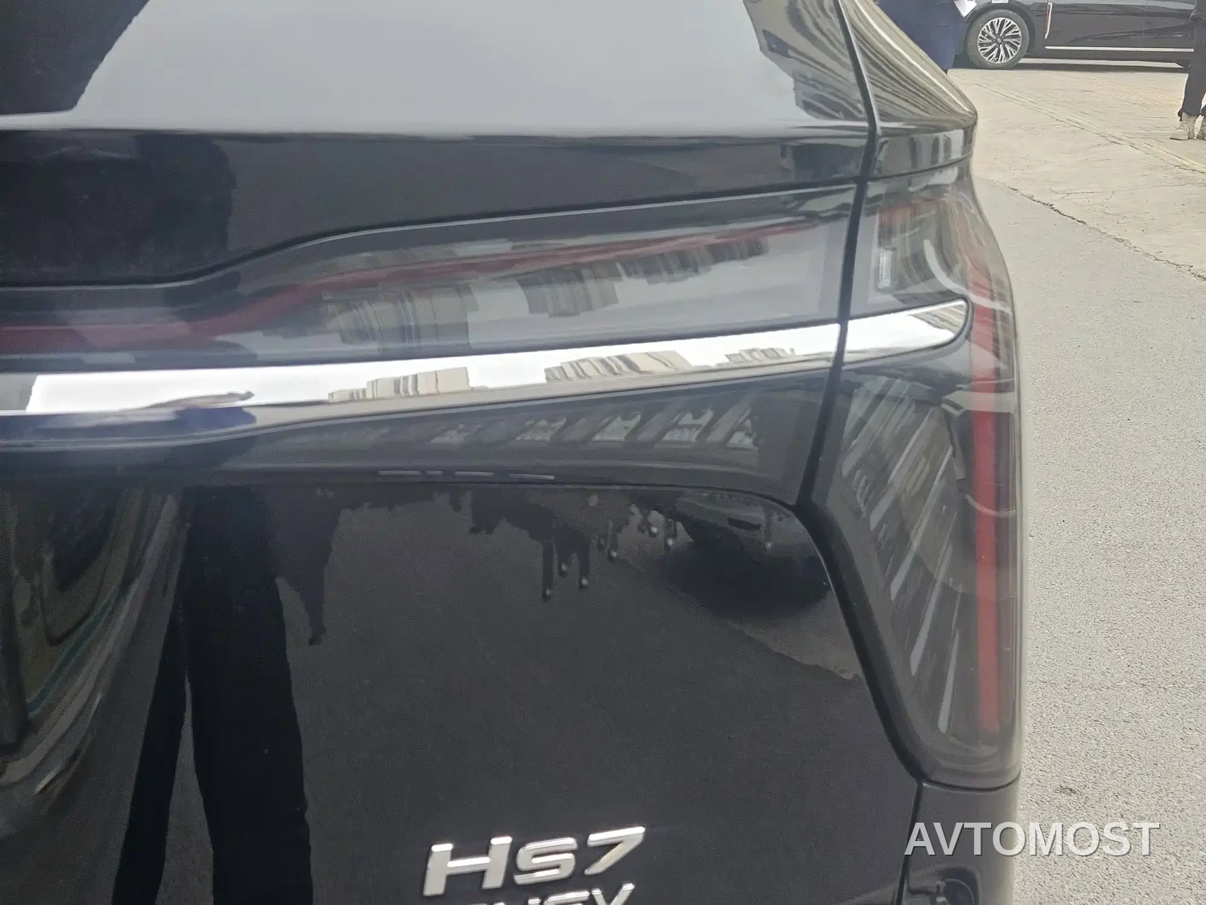 Hongqi HS7 PHEV 2024 2.0T PHEV 4WD Flagship Edition 6-seater — фото 4