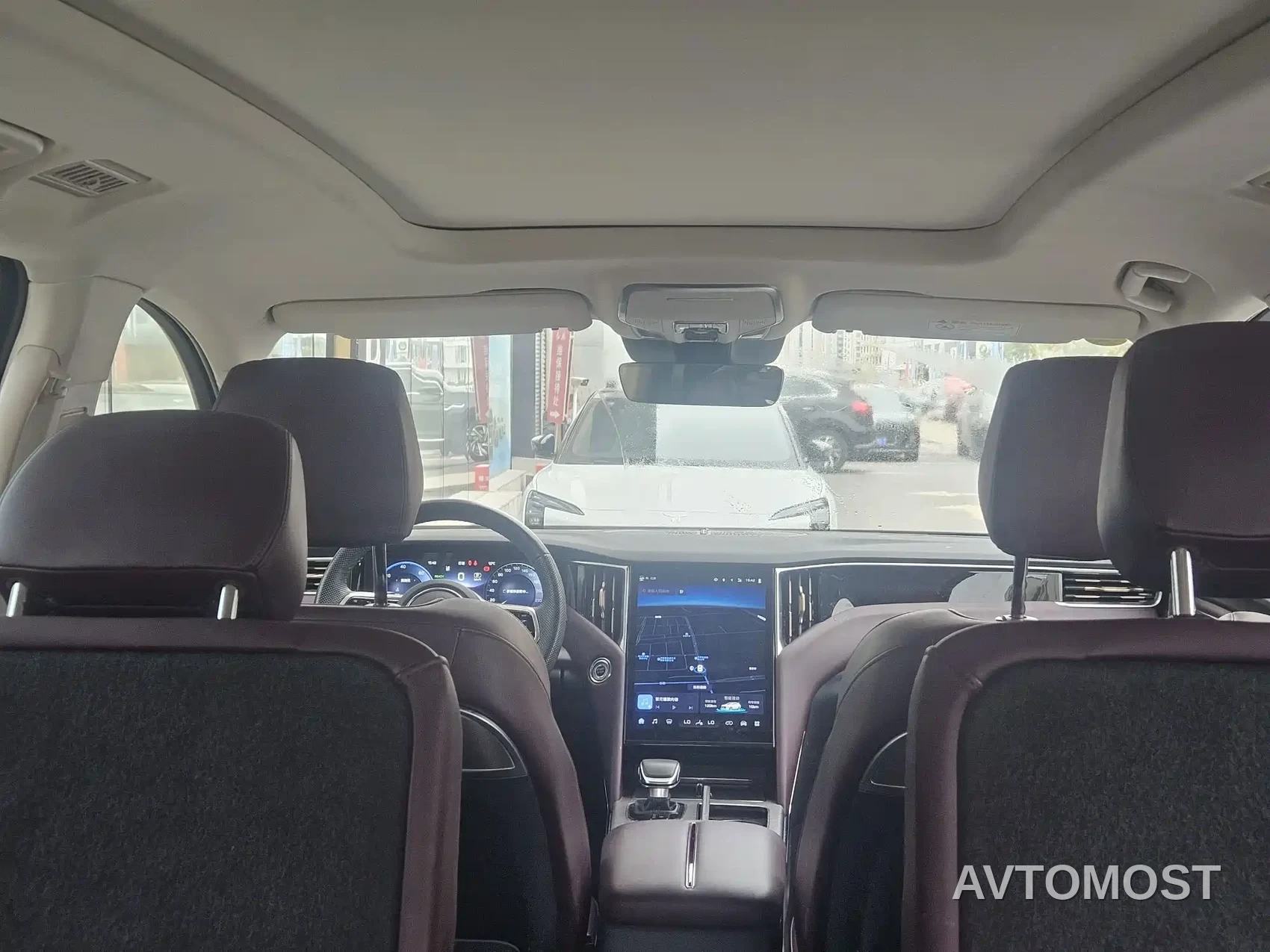 Hongqi HS7 PHEV 2024 2.0T PHEV 4WD Flagship Edition 6-seater — фото 10