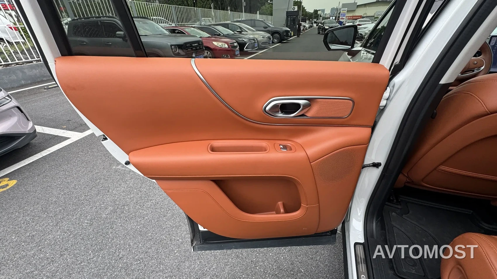 GAC Trumpchi Vision S9 2025 1.5T Hybrid Premium — фото 10