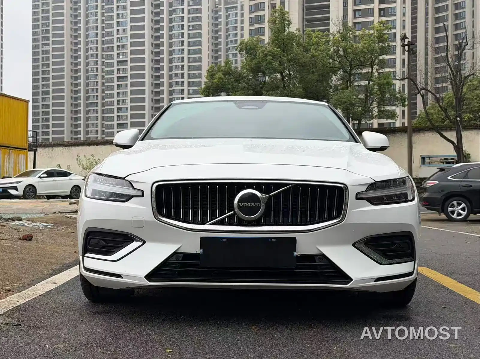 Volvo S60 2025 B4 Smart Luxury Edition — фото 2