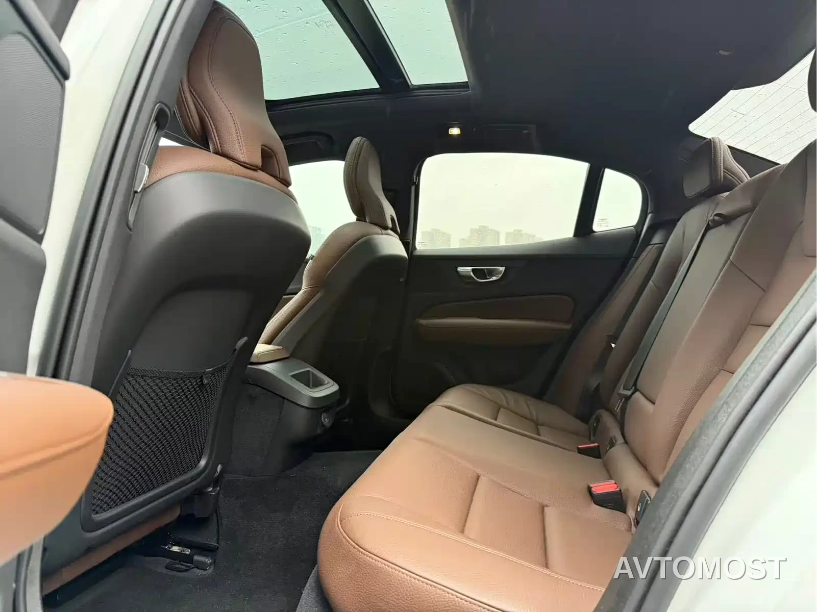 Volvo S60 2025 B4 Smart Luxury Edition — фото 6