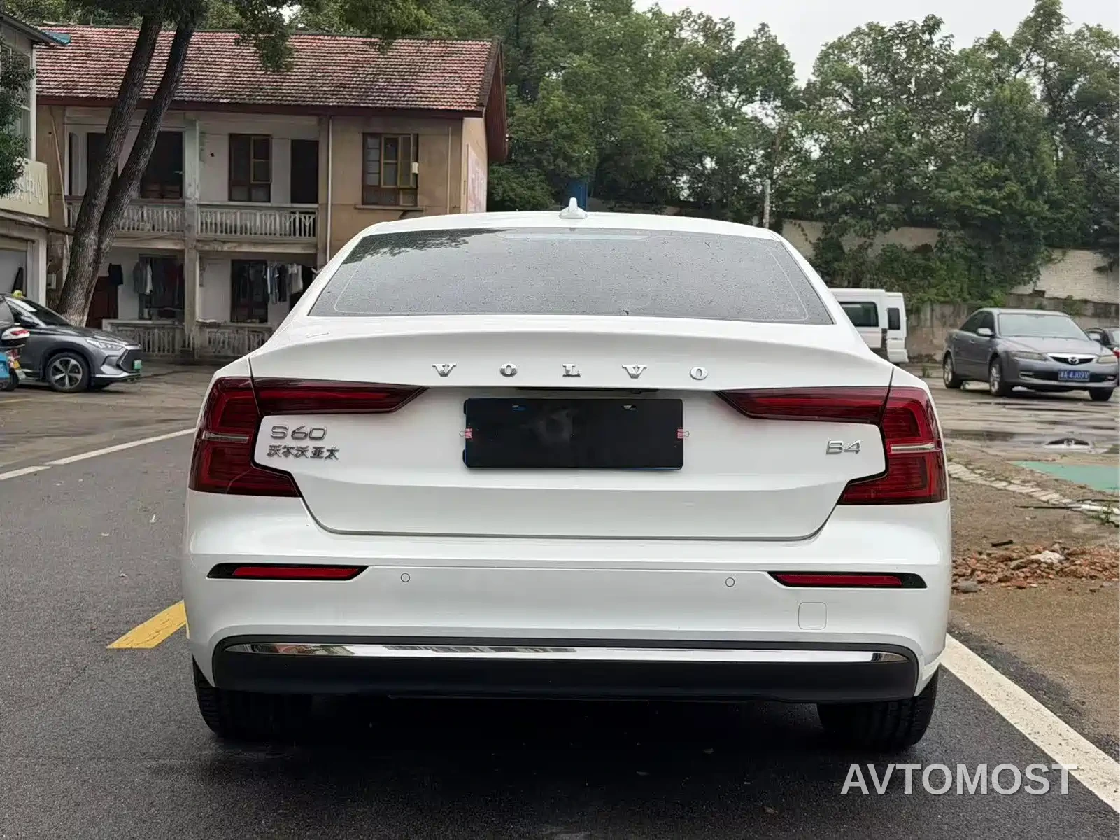 Volvo S60 2025 B4 Smart Luxury Edition — фото 8