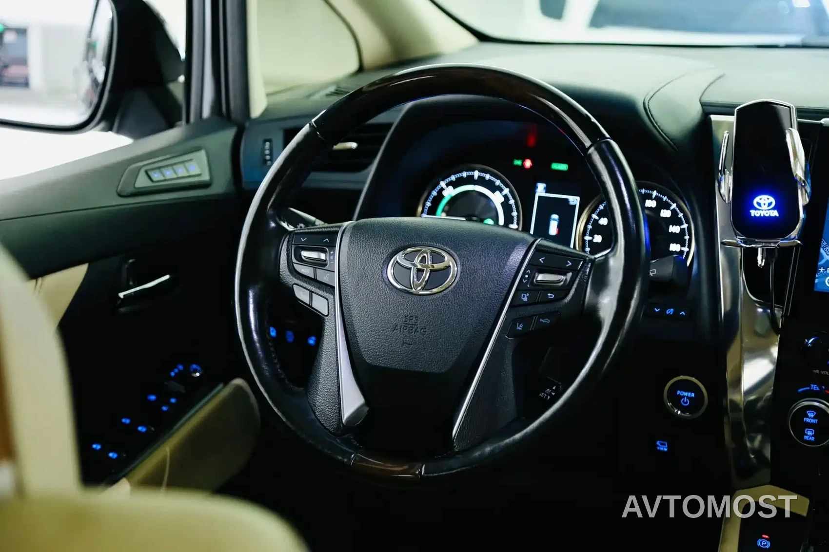 Toyota Alphard 2021 Hybrid 2.5L Luxury — фото 15