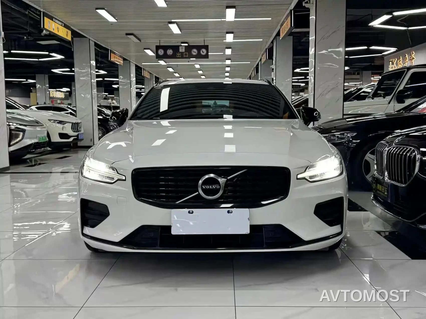 Volvo V60 2021 B5 Zhiyuan Sport Edition — фото 3
