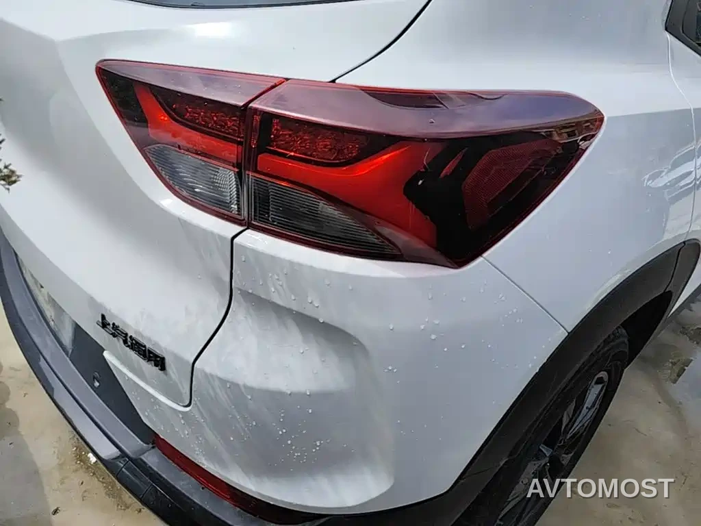 Chevrolet Trailblazer 2019 435T Redline CVT FWD Sport Edition (China VI) — фото 7