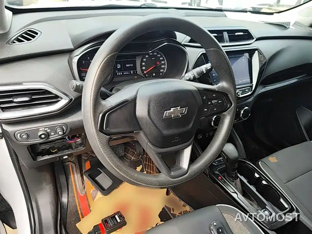 Chevrolet Trailblazer 2019 435T Redline CVT FWD Sport Edition (China VI) — фото 9