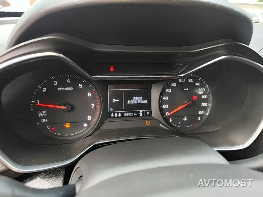 Chevrolet Trailblazer 2019 435T Redline CVT FWD Sport Edition (China VI) — фото 10