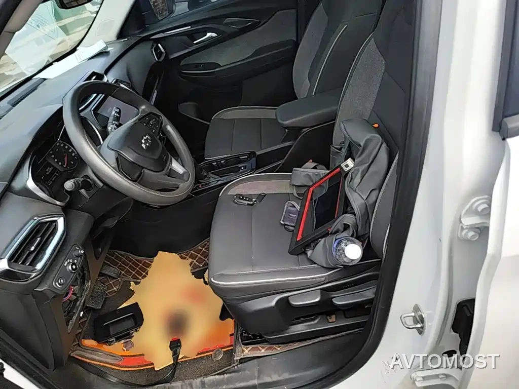 Chevrolet Trailblazer 2019 435T Redline CVT FWD Sport Edition (China VI) — фото 13