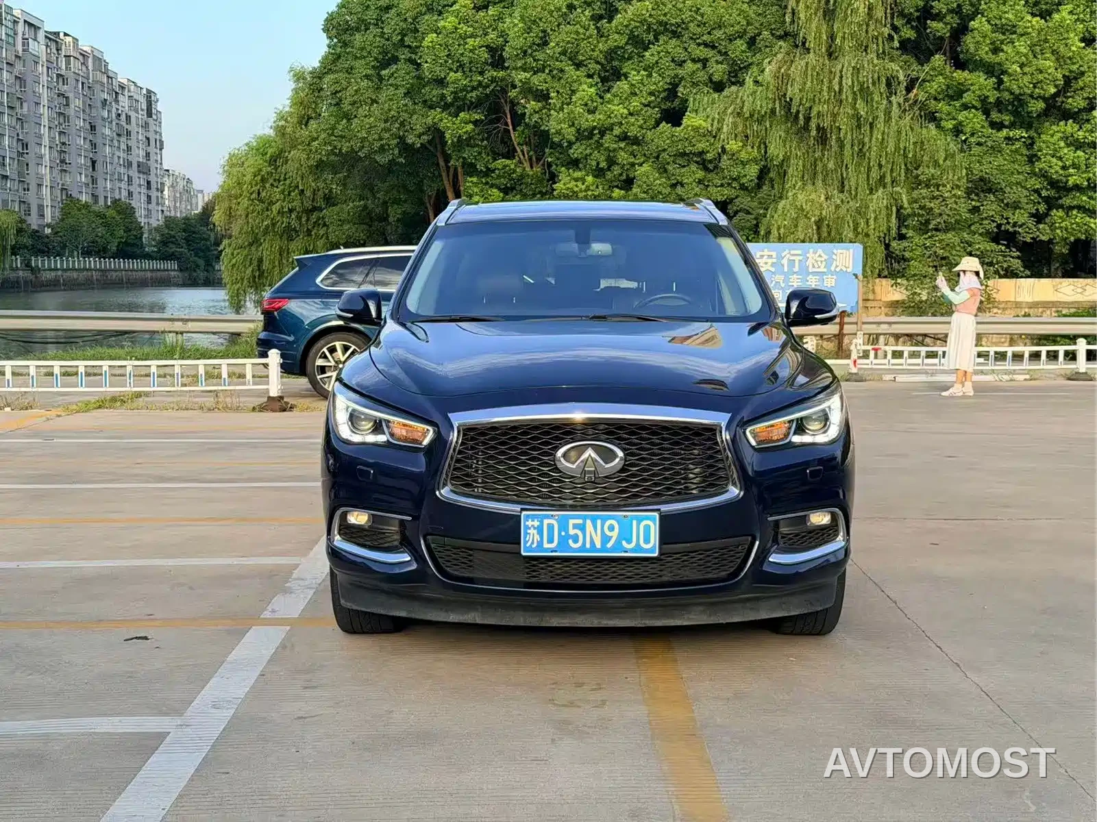 Infiniti QX60 (Import) 2020 2.5 S/C Hybrid 2WD Excellence Edition — фото 2