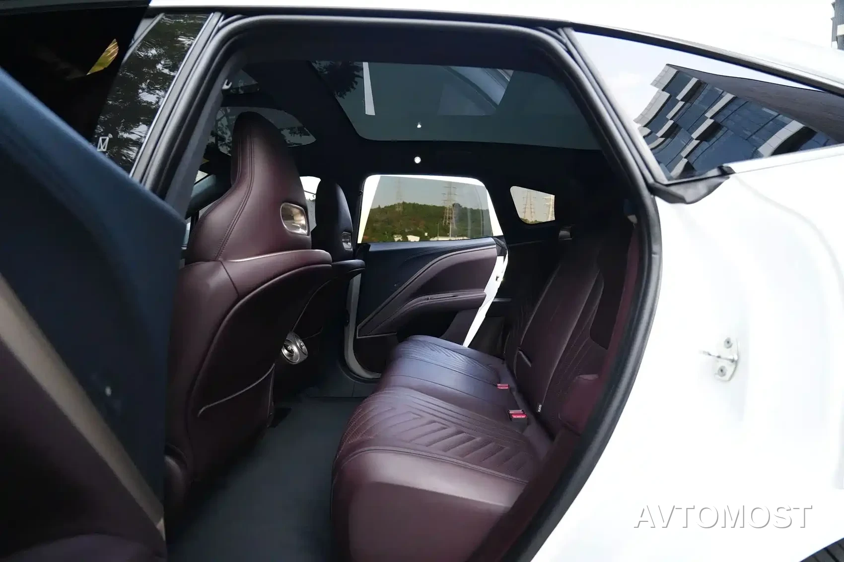 Avatr 11 2022 Long Range Dual Motor 5-Seater — фото 8
