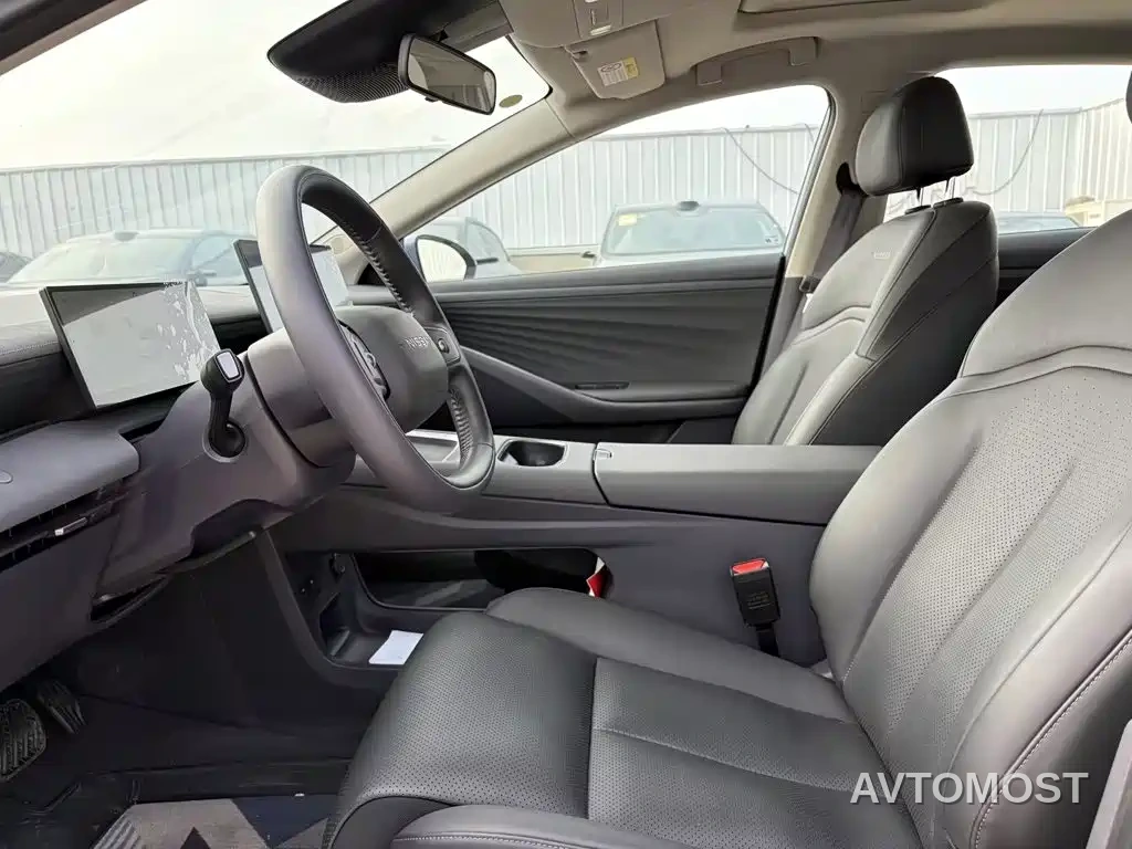 Nissan N6 2025 Mid Configuration — фото 11