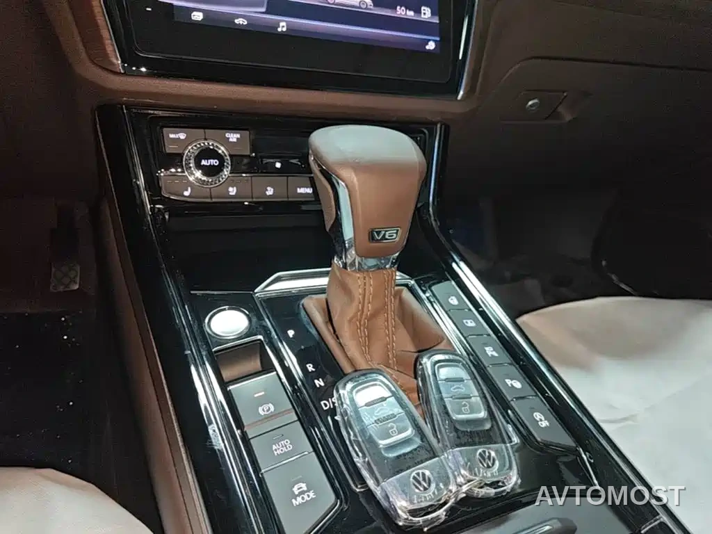 Volkswagen Phideon 2021 380TSI Premium Edition — фото 10