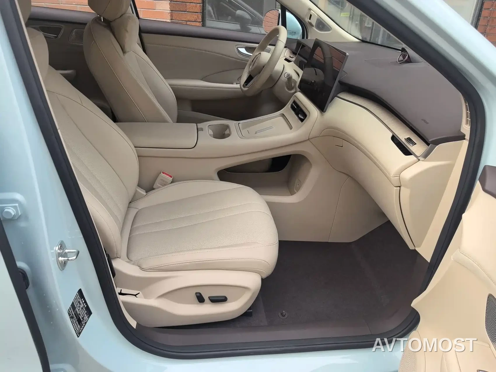 Shangjie SUV 2025 Extended Range Edition — фото 11