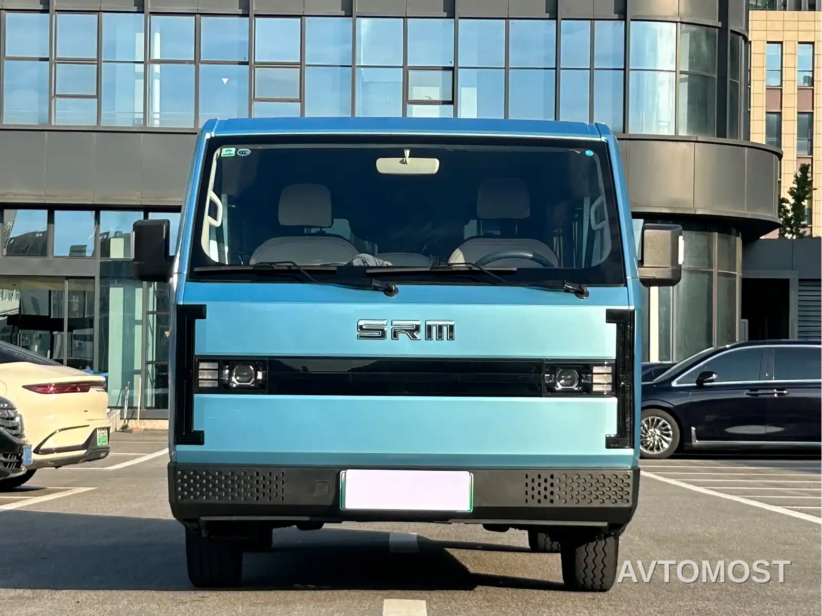 SRM Xinyuan E3 2025 Model Fudi 310KM Utility Passenger — фото 2