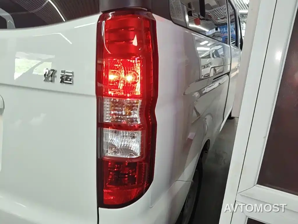 SRM Xinyuan Good Luck 2025 Voyage Edition BYD 42.3kWh 305km 6-seater — фото 6