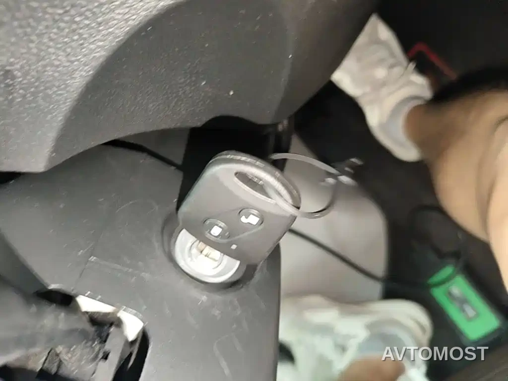 SRM Xinyuan Good Luck 2025 Voyage Edition BYD 42.3kWh 305km 6-seater — фото 7