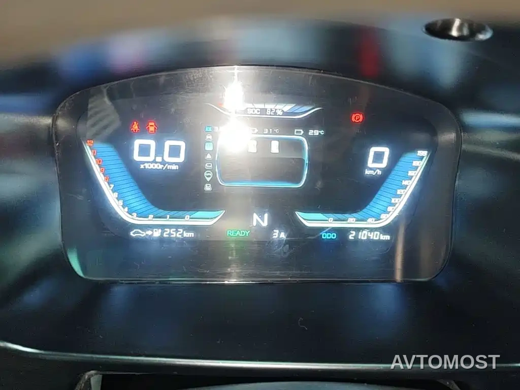 SRM Xinyuan Good Luck 2025 Voyage Edition BYD 42.3kWh 305km 6-seater — фото 9