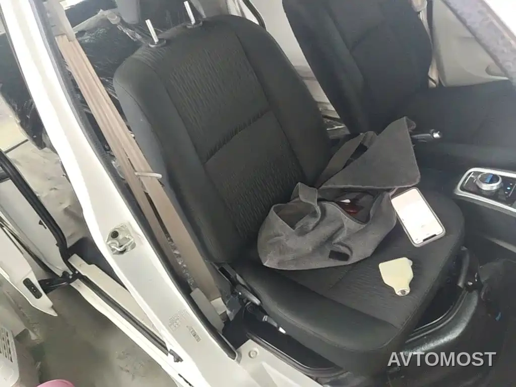 SRM Xinyuan Good Luck 2025 Voyage Edition BYD 42.3kWh 305km 6-seater — фото 20