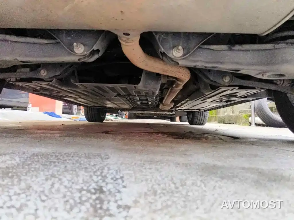 Lynk & Co 02 New Energy 2021 1.5T PHEV Pro — фото 11