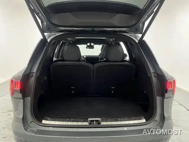 Lynk & Co 09 2021 2.0T Halo 7-seater — фото 24
