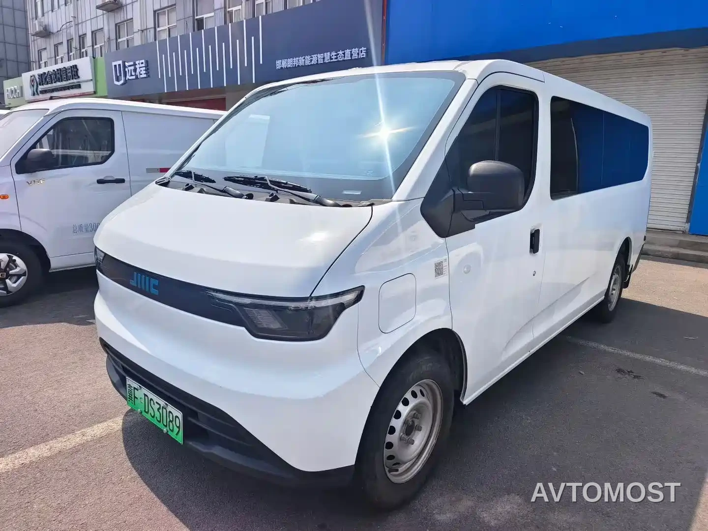 Jiangling E-Fushun 2025 Model Blind Window Version 53.58kWh Medium Wheelbase Low Roof 3.5-ton — фото 2