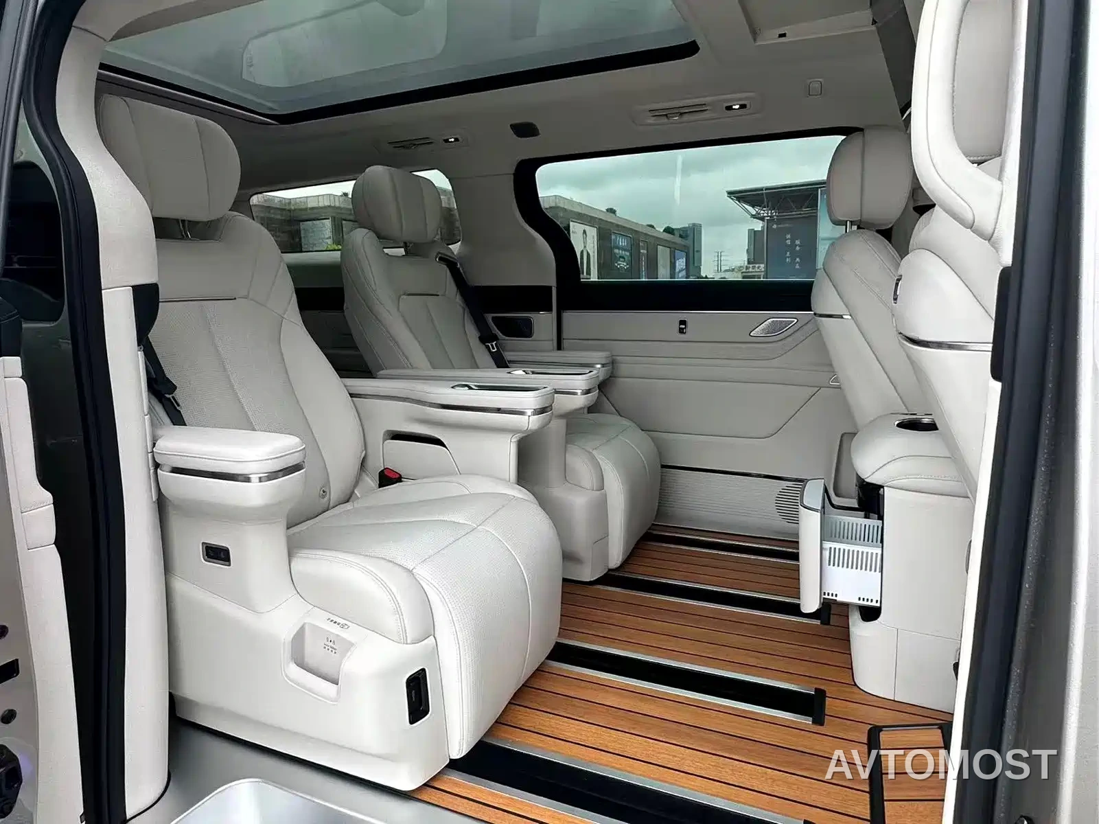 Geely Galaxy V900 2026 Model Year Base Version 6-Seater — фото 10