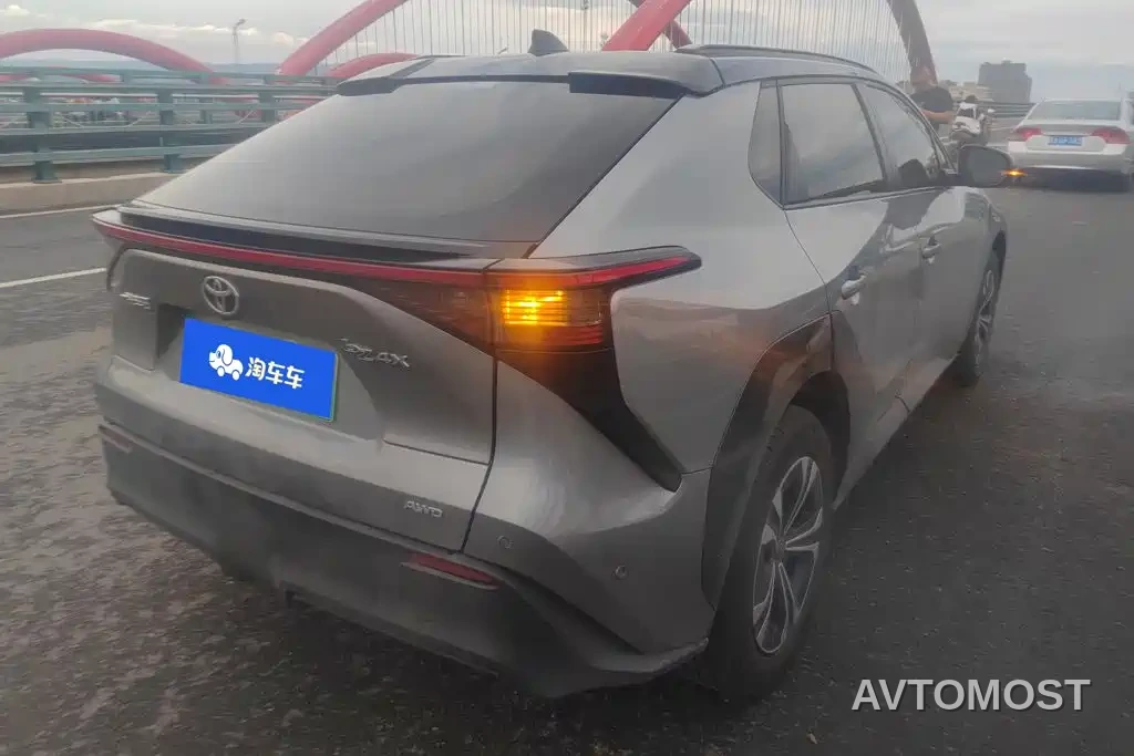 Toyota FAW Toyota bZ4X 2022 AWD High Performance Premium Edition — фото 3