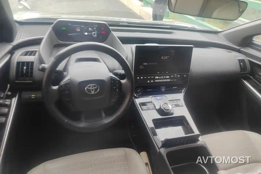 Toyota FAW Toyota bZ4X 2022 AWD High Performance Premium Edition — фото 12