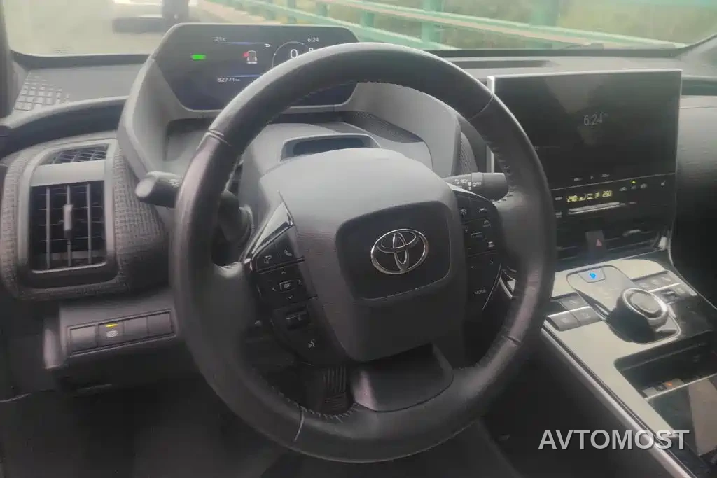 Toyota FAW Toyota bZ4X 2022 AWD High Performance Premium Edition — фото 15