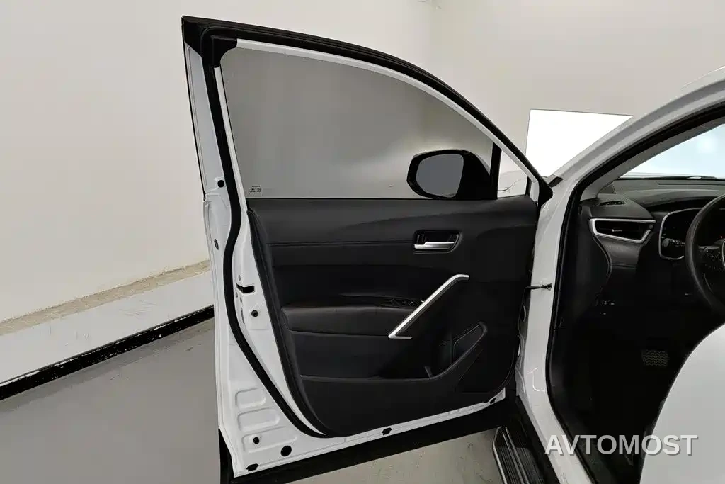 Toyota Frontlander 2023 2.0L Smart Hybrid Dual Engine Luxury Edition — фото 7