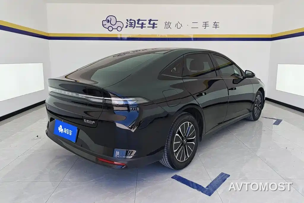 Nissan N6 2025 Mid Configuration — фото 3
