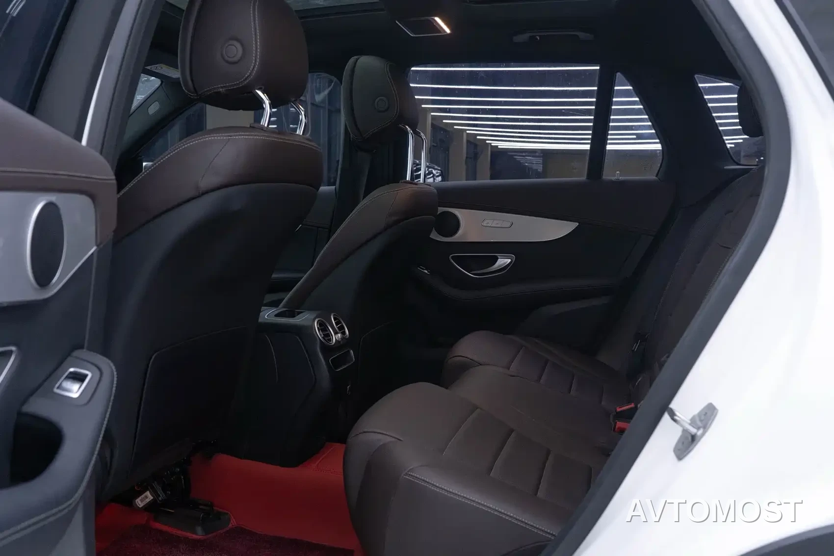 Mercedes-Benz GLC 2022 Facelift GLC 260 L 4MATIC Dynamic — фото 8