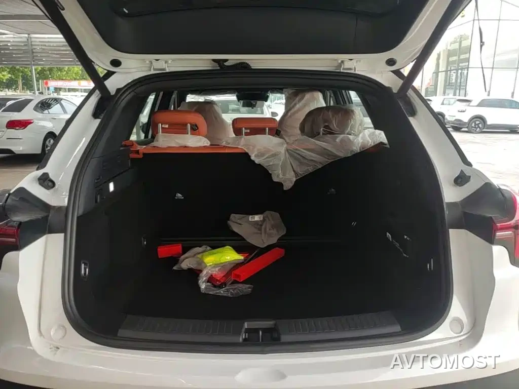 Nezha L 2024 Extended Range 310 Flash Charge Red Edition — фото 14
