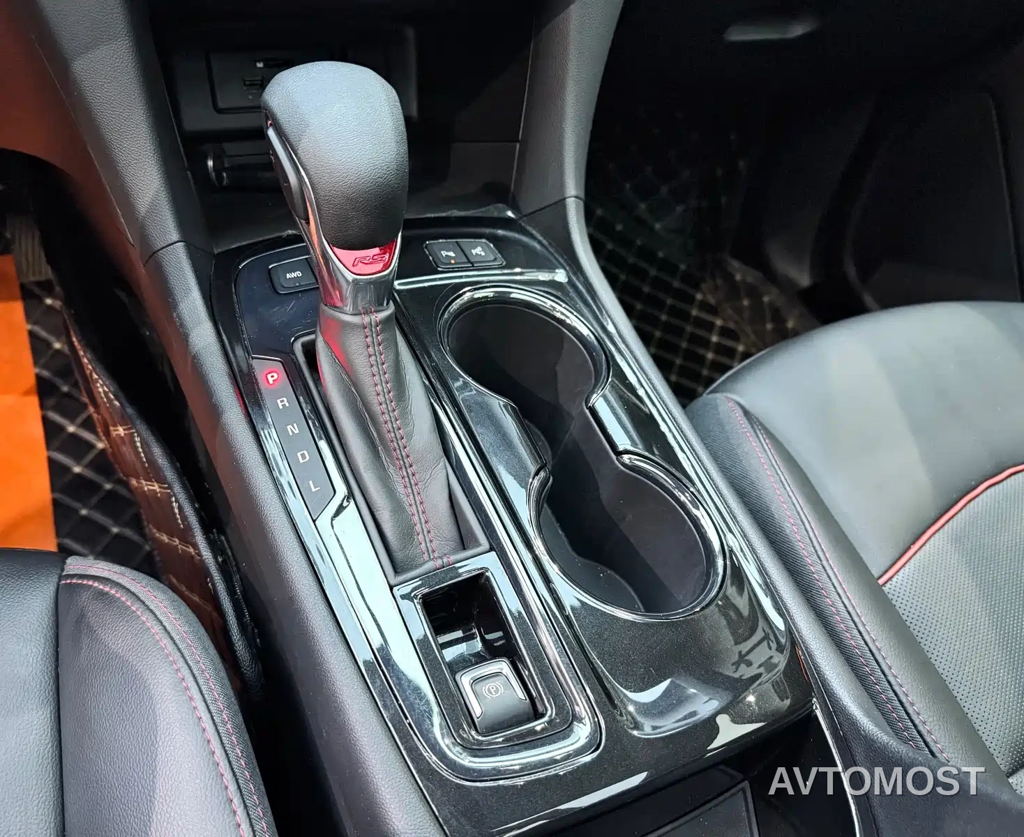 Chevrolet Equinox 2022 Mild Hybrid 550T RS 4WD Intelligent Defense Edition — фото 15