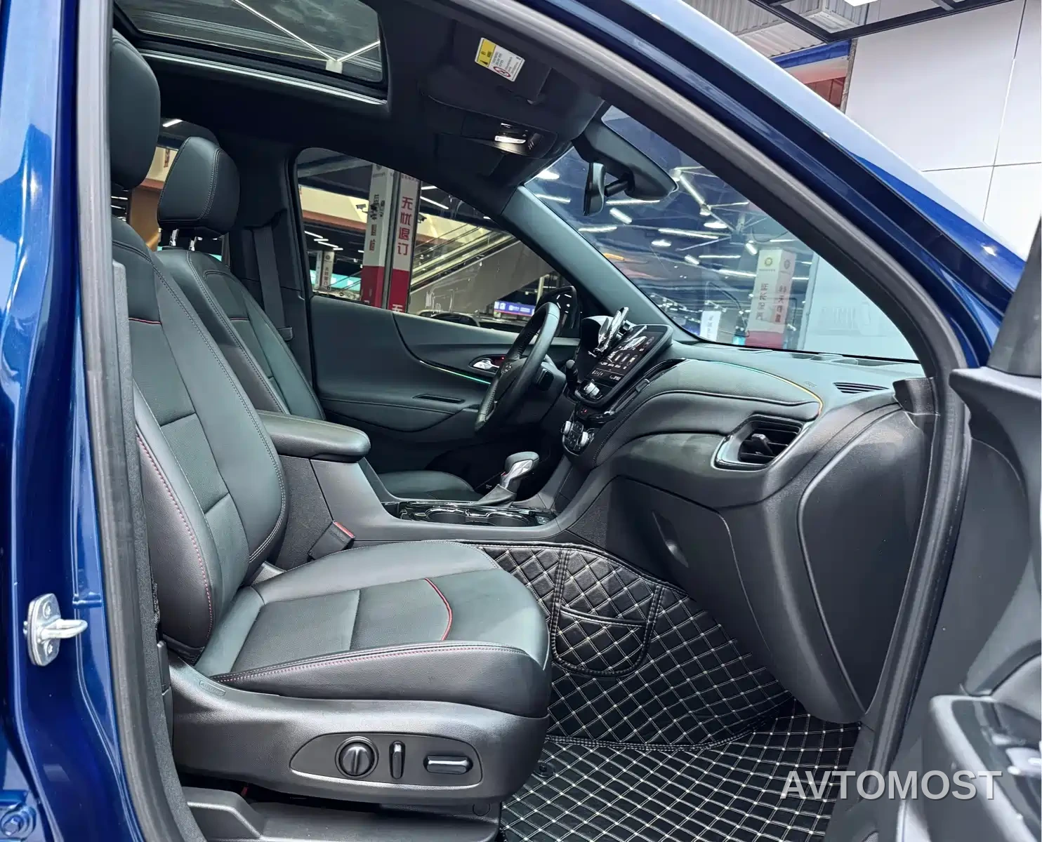 Chevrolet Equinox 2022 Mild Hybrid 550T RS 4WD Intelligent Defense Edition — фото 16