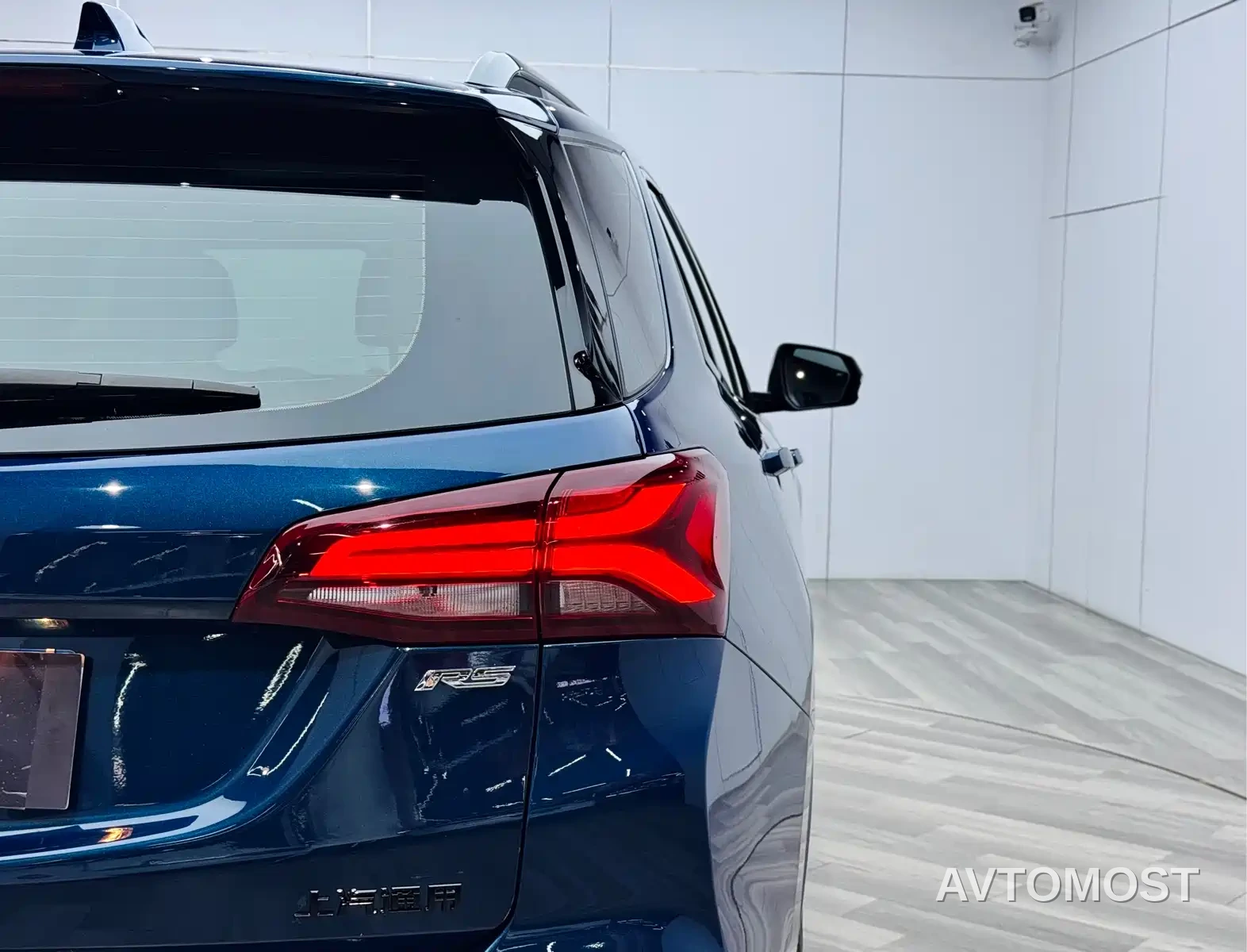 Chevrolet Equinox 2022 Mild Hybrid 550T RS 4WD Intelligent Defense Edition — фото 28