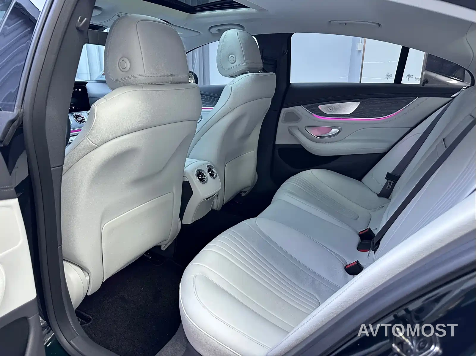 Mercedes-Benz CLS 2023 Facelift CLS 300 Luxury — фото 11
