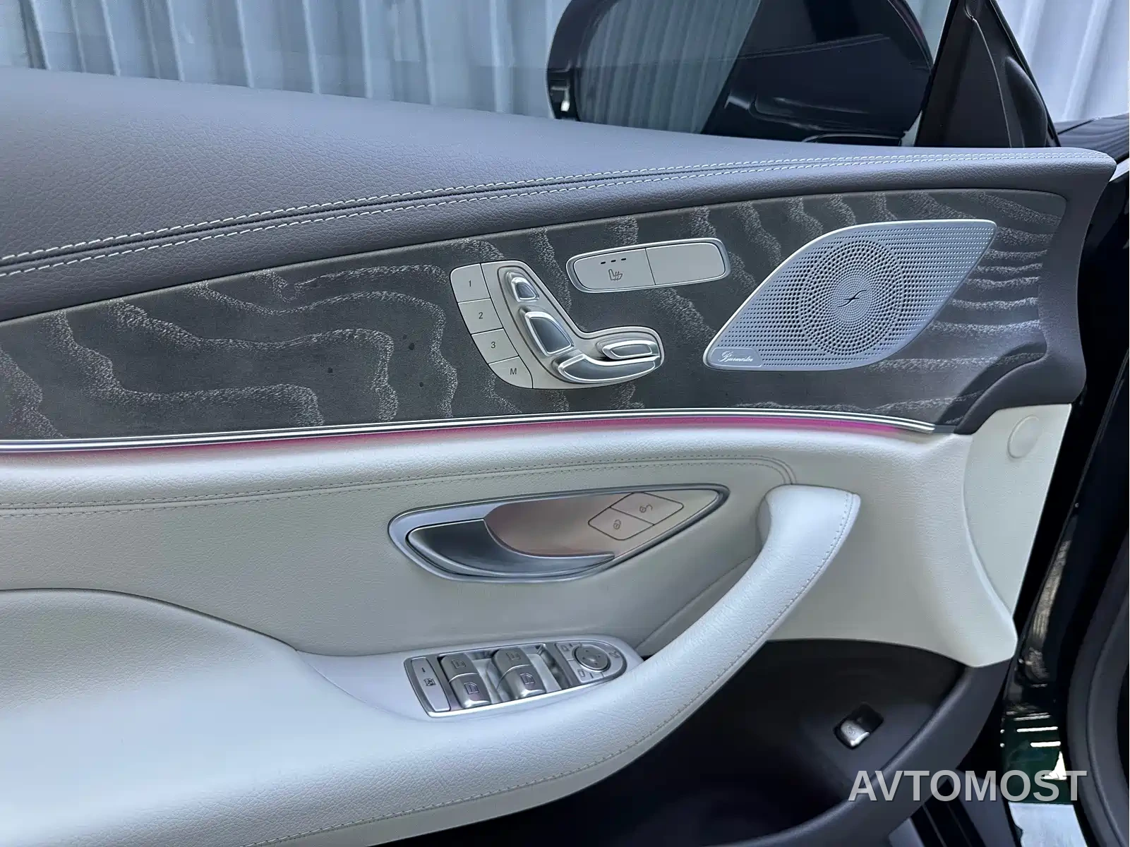 Mercedes-Benz CLS 2023 Facelift CLS 300 Luxury — фото 22