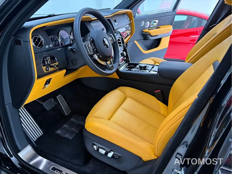 Rolls-Royce Cullinan 2024 4-Seater