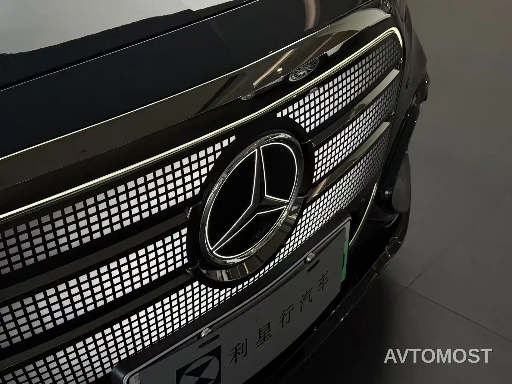 Mercedes-Benz GLC New Energy — фото 17