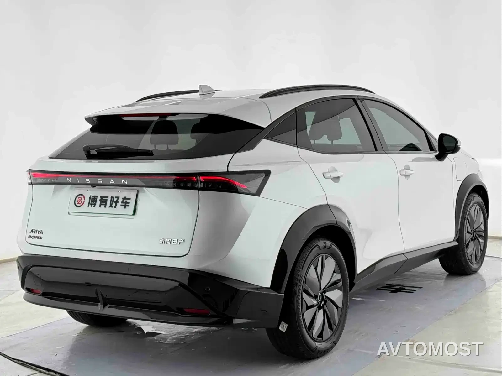 Nissan ARIYA 2022 4WD High Performance Edition — фото 12