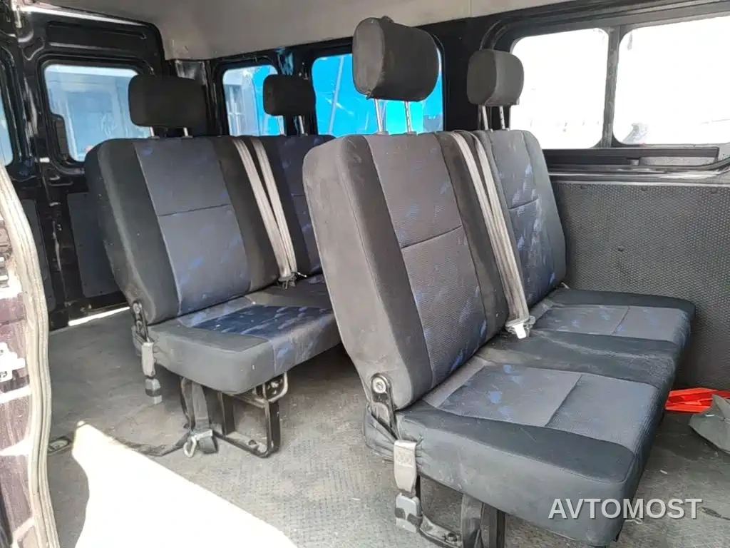 Dongfeng Yufeng 2023 V9+ 2.0T Manual FWD Multi-purpose Medium Wheelbase Medium Roof 7/8/9 Seater — фото 12
