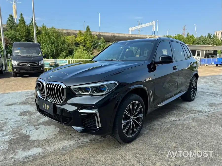 BMW X5 2022 xDrive 30Li Premium M Sport Package