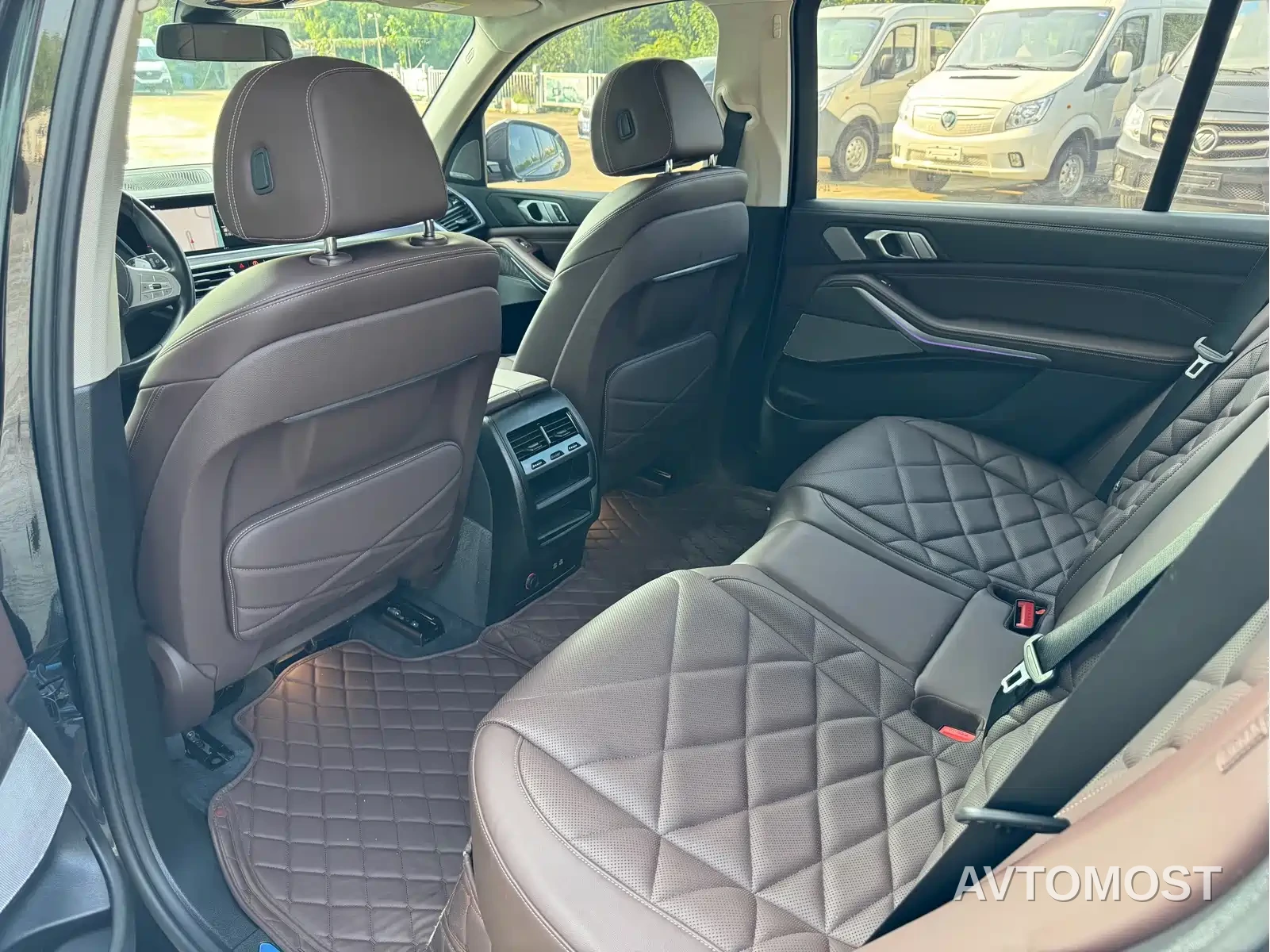 BMW X5 2022 xDrive 30Li Premium M Sport Package — фото 10